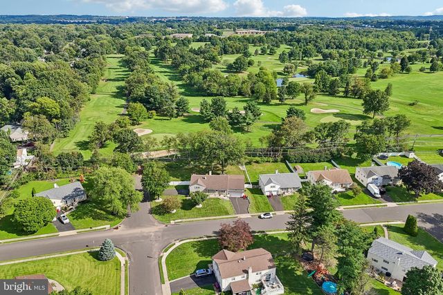 865 WORTHINGTON DR, Warminster, PA 18974