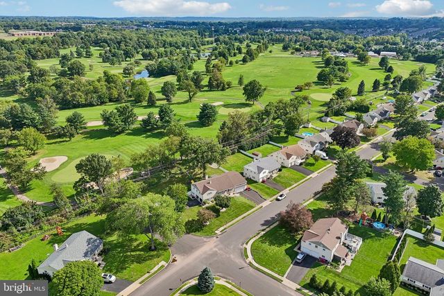 865 WORTHINGTON DR, Warminster, PA 18974