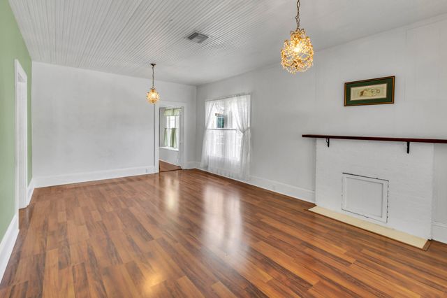 453 Bell Avenue, Brooksville, FL 34601