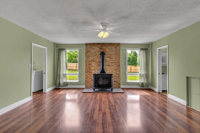 453 Bell Avenue, Brooksville, FL 34601
