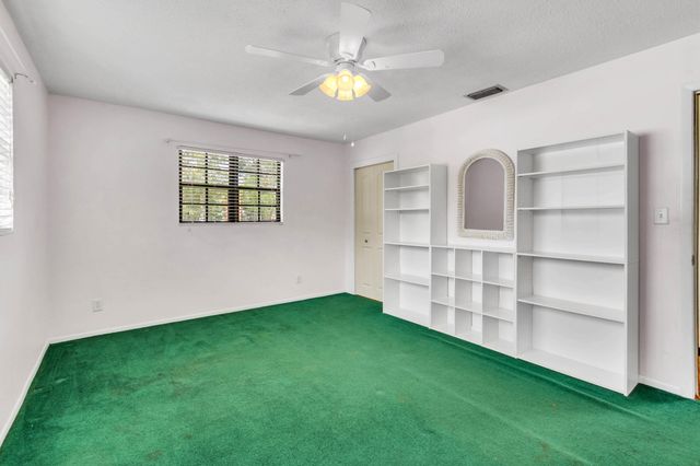 453 Bell Avenue, Brooksville, FL 34601