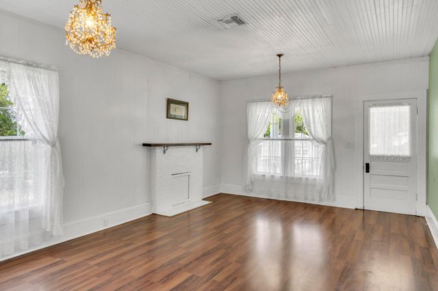 453 Bell Avenue, Brooksville, FL 34601