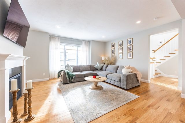 35 Pouts Lane 35, Uxbridge, MA 01569