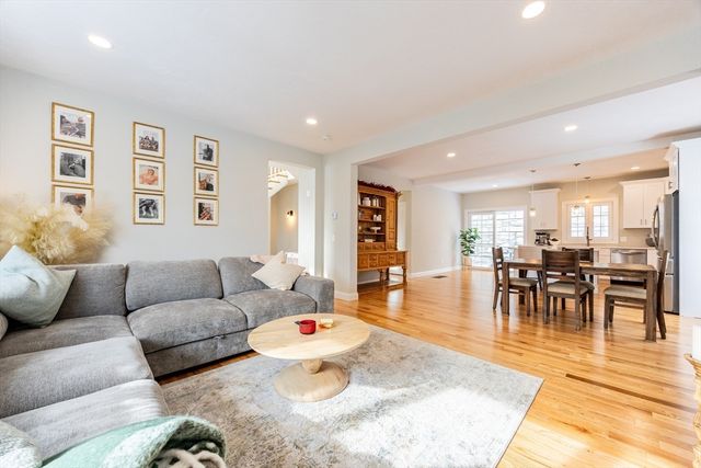 35 Pouts Lane 35, Uxbridge, MA 01569