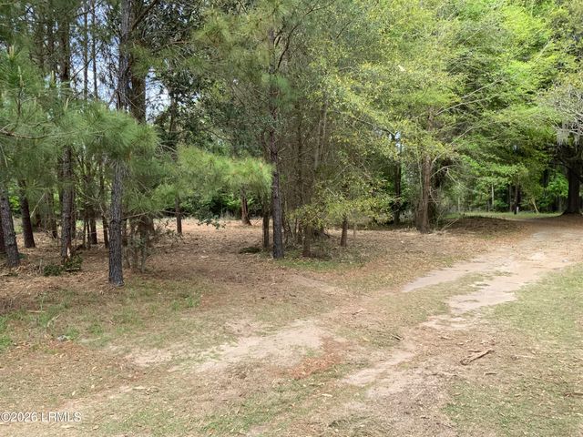 41 Pearl Harbor Lane, St. Helena Island, SC 29920