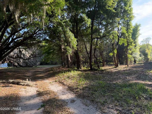 41 Pearl Harbor Lane, St. Helena Island, SC 29920
