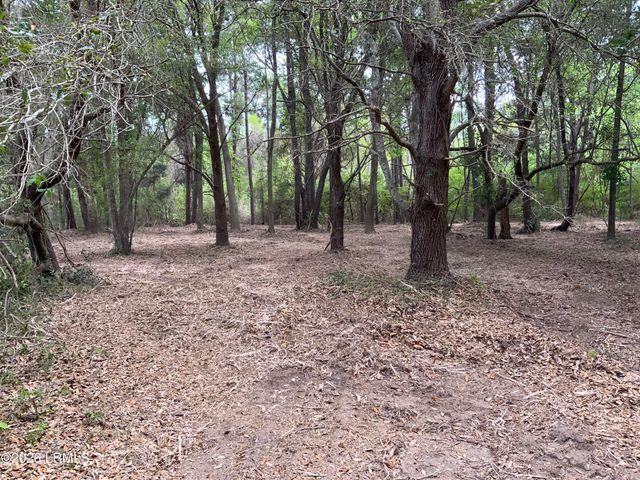 41 Pearl Harbor Lane, St. Helena Island, SC 29920