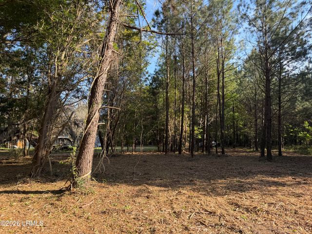 41 Pearl Harbor Lane, St. Helena Island, SC 29920