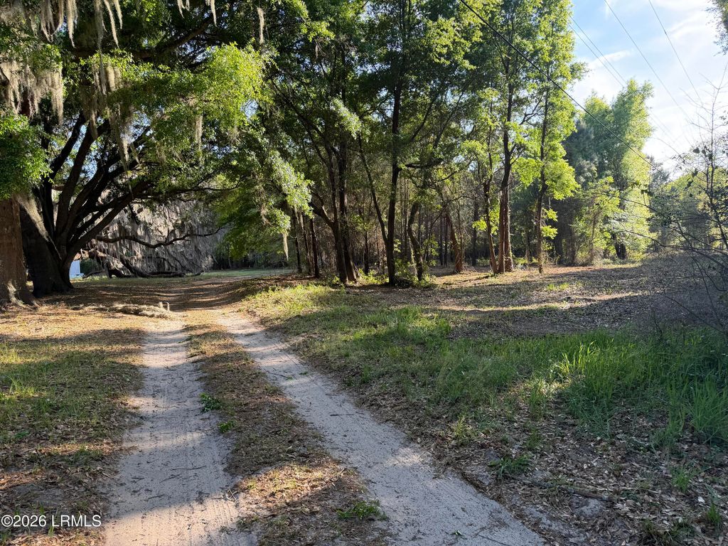 41 Pearl Harbor Lane, St. Helena Island, SC 29920