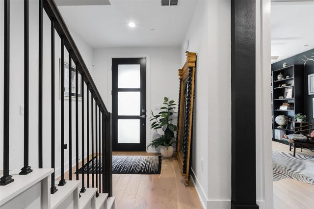 4216 Elevator DR 43, Austin, TX 78731