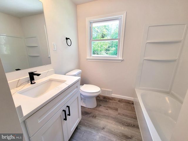 11 GLEN VIEW TERRACE, Bridgeton, NJ 08302