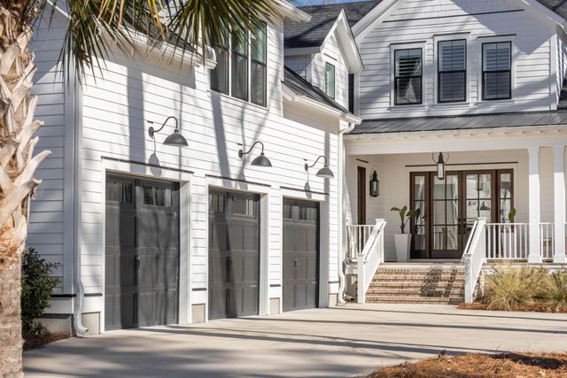 3891 Sawyers Island Drive, Mount Pleasant, SC 29466