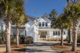 3891 Sawyers Island Drive, Mount Pleasant, SC 29466