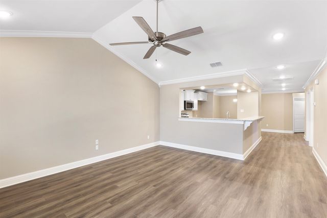 1617 Big Bend Dr, Longview, TX 75605