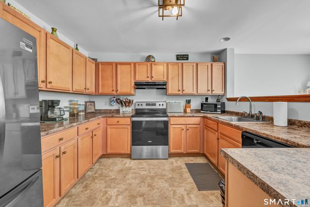 182 Willow Springs 182, New Milford, CT 06776