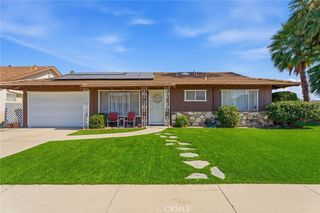 1381 Amberwood, Hemet, CA 92543
