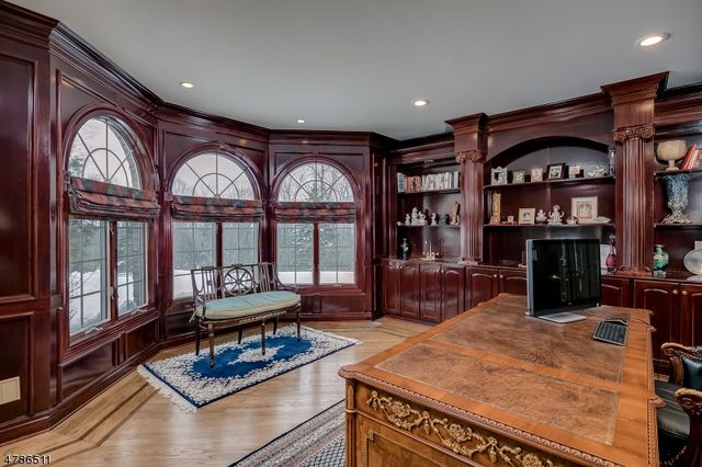 5 Queens Ct, Mendham Twp., NJ 07960