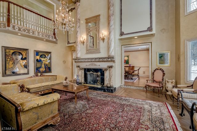 5 Queens Ct, Mendham Twp., NJ 07960