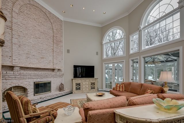 5 Queens Ct, Mendham Twp., NJ 07960