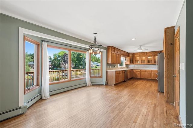 1888 Squaw Lagoon Drive, Oxford, MI 48371