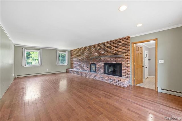 1888 Squaw Lagoon Drive, Oxford, MI 48371
