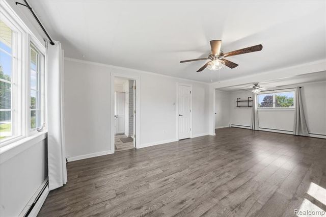 1888 Squaw Lagoon Drive, Oxford, MI 48371