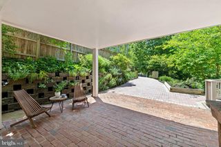 2323 N VERMONT ST, Arlington, VA 22207