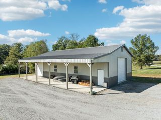 7329 Old Cox Pike, Bon Aqua, TN 37025