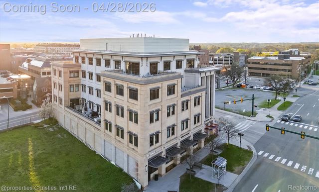 34977 Woodward Avenue 450, Birmingham, MI 48009