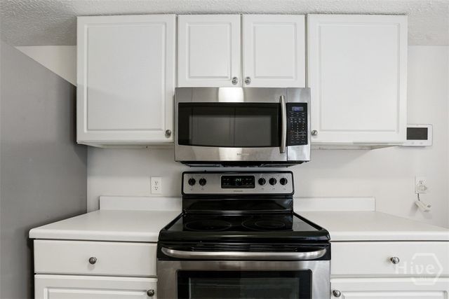 459 Mall 68, Savannah, GA 31406