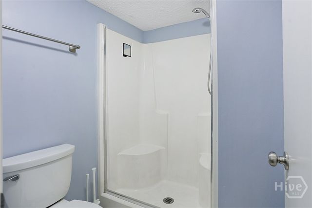 459 Mall 68, Savannah, GA 31406