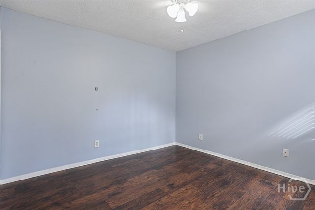 459 Mall 68, Savannah, GA 31406