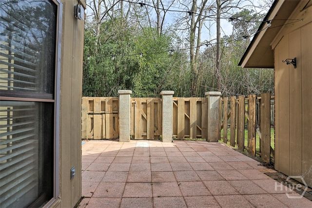 459 Mall 68, Savannah, GA 31406