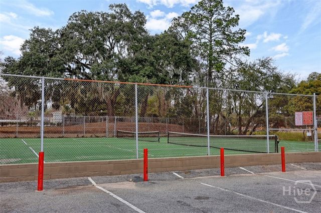 459 Mall 68, Savannah, GA 31406