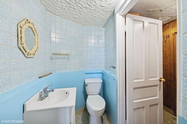 2144 W Montrose Avenue G, Chicago, IL 60618