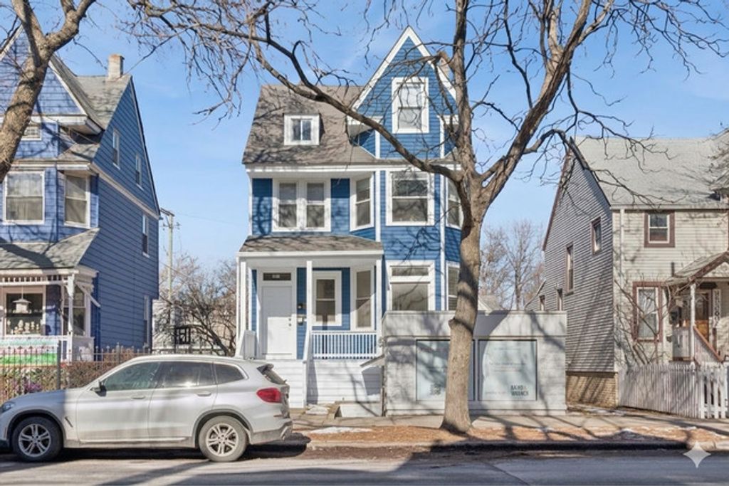 2144 W Montrose Avenue G, Chicago, IL 60618