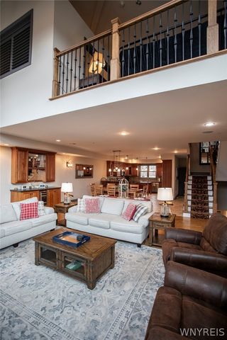 25 Ellicottvillas, Ellicottville, NY 14731