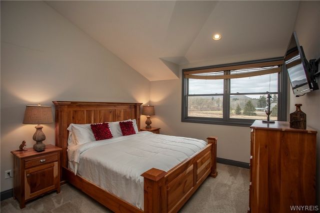 25 Ellicottvillas, Ellicottville, NY 14731