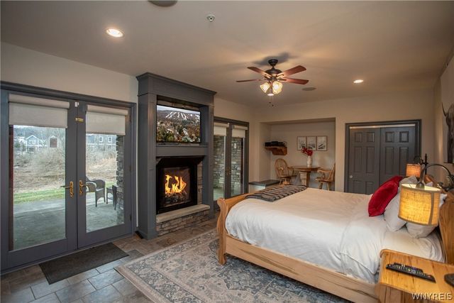 25 Ellicottvillas, Ellicottville, NY 14731