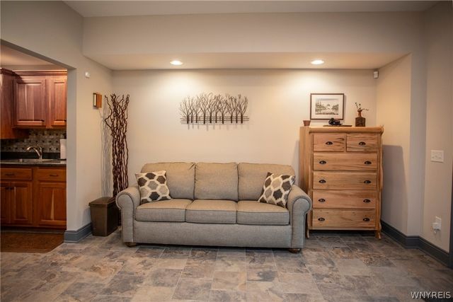 25 Ellicottvillas, Ellicottville, NY 14731