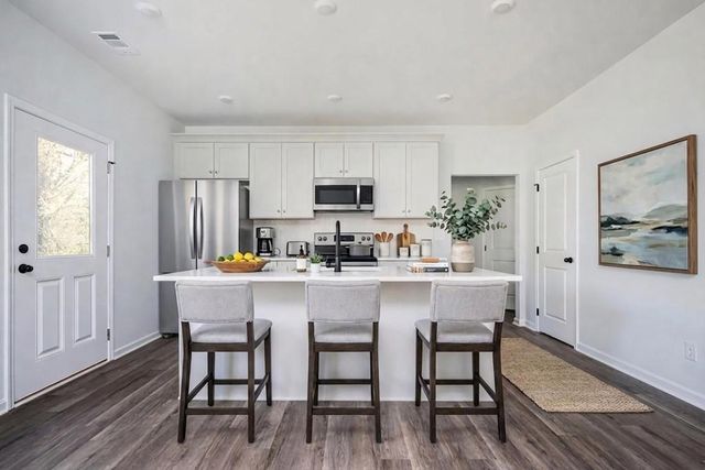 1141 4th Street NW, Atlanta, GA 30318