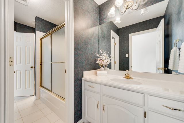 2404 Wilkes Drive, Colleyville, TX 76034