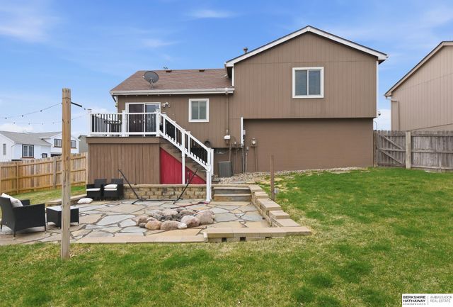 6601 N 117th Circle, Omaha, NE 68164