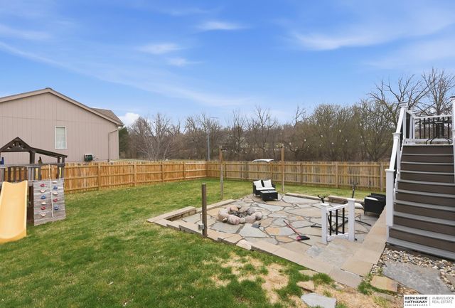 6601 N 117th Circle, Omaha, NE 68164