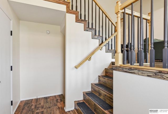 6601 N 117th Circle, Omaha, NE 68164