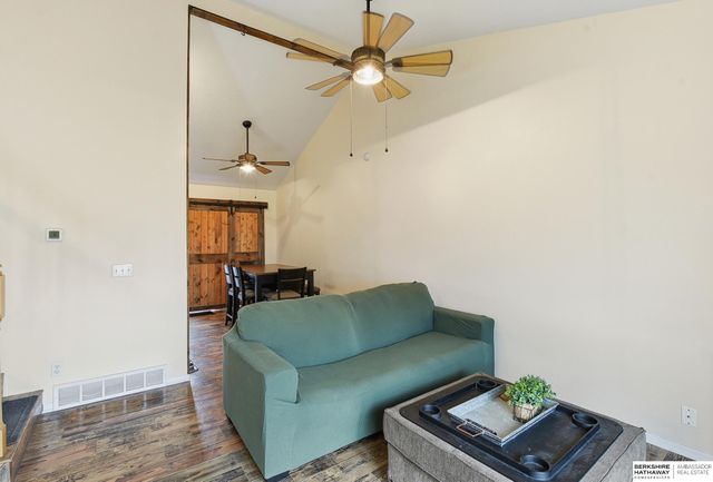 6601 N 117th Circle, Omaha, NE 68164