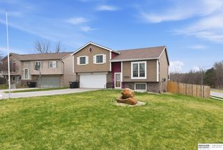 6601 N 117th Circle, Omaha, NE 68164