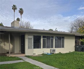 1010 E Campus Way, Hemet, CA 92543