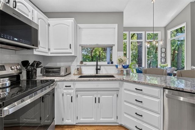 12165 S Alcan Street, Olathe, KS 66062