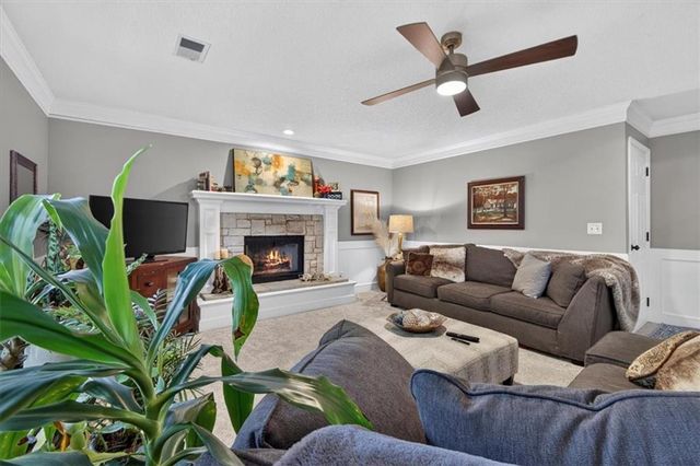 12165 S Alcan Street, Olathe, KS 66062